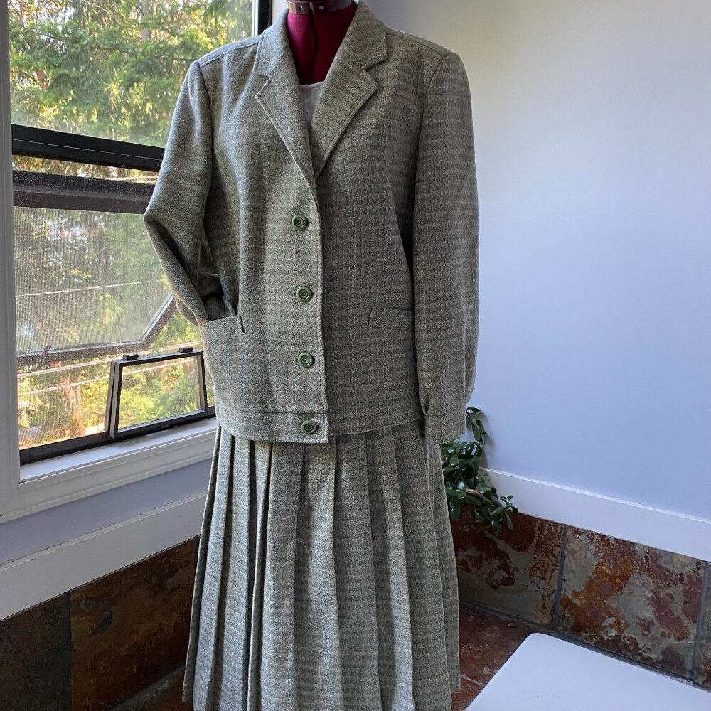 Wool 2 Pieces